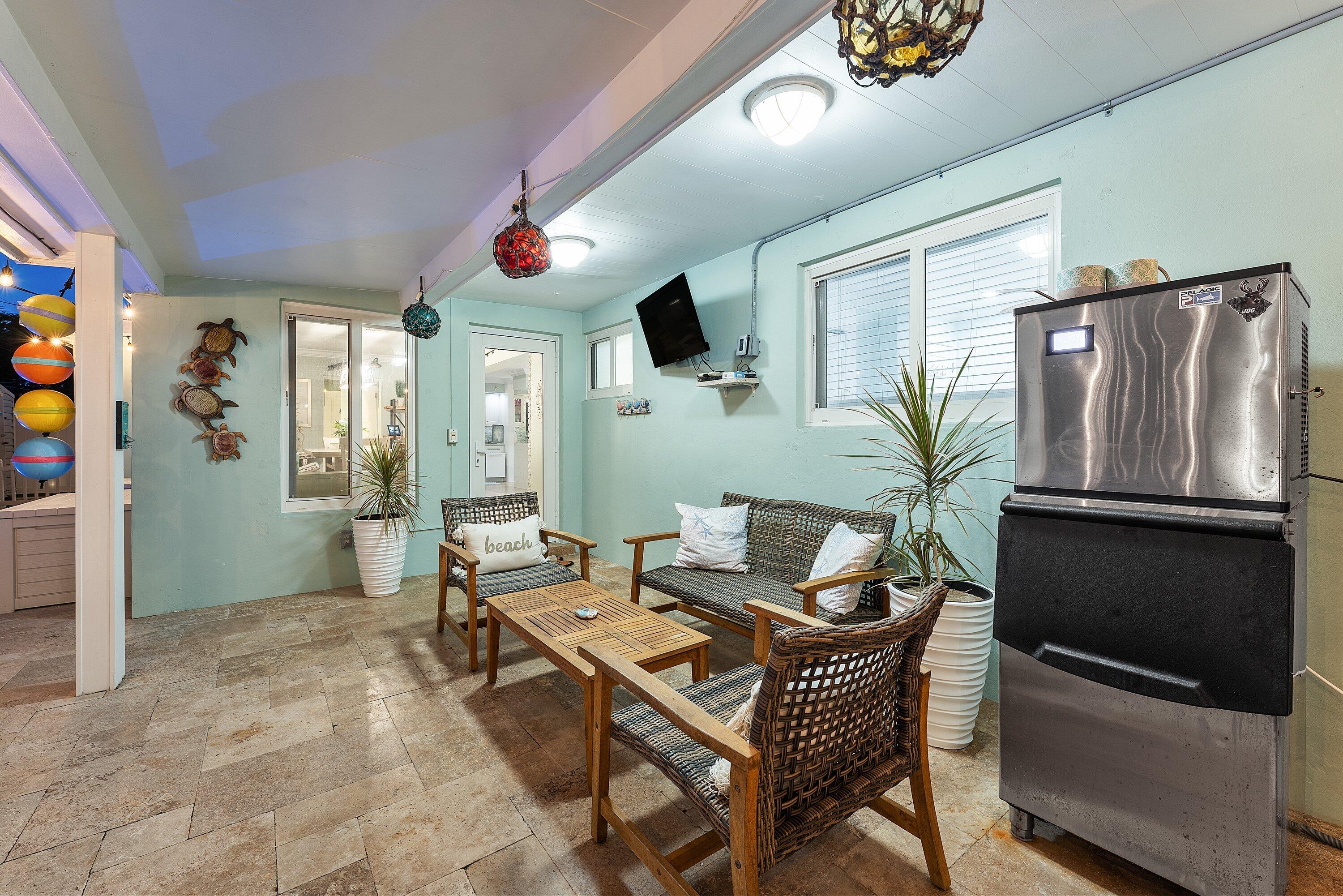 904 SE 15th, Deerfield Beach FL 33441