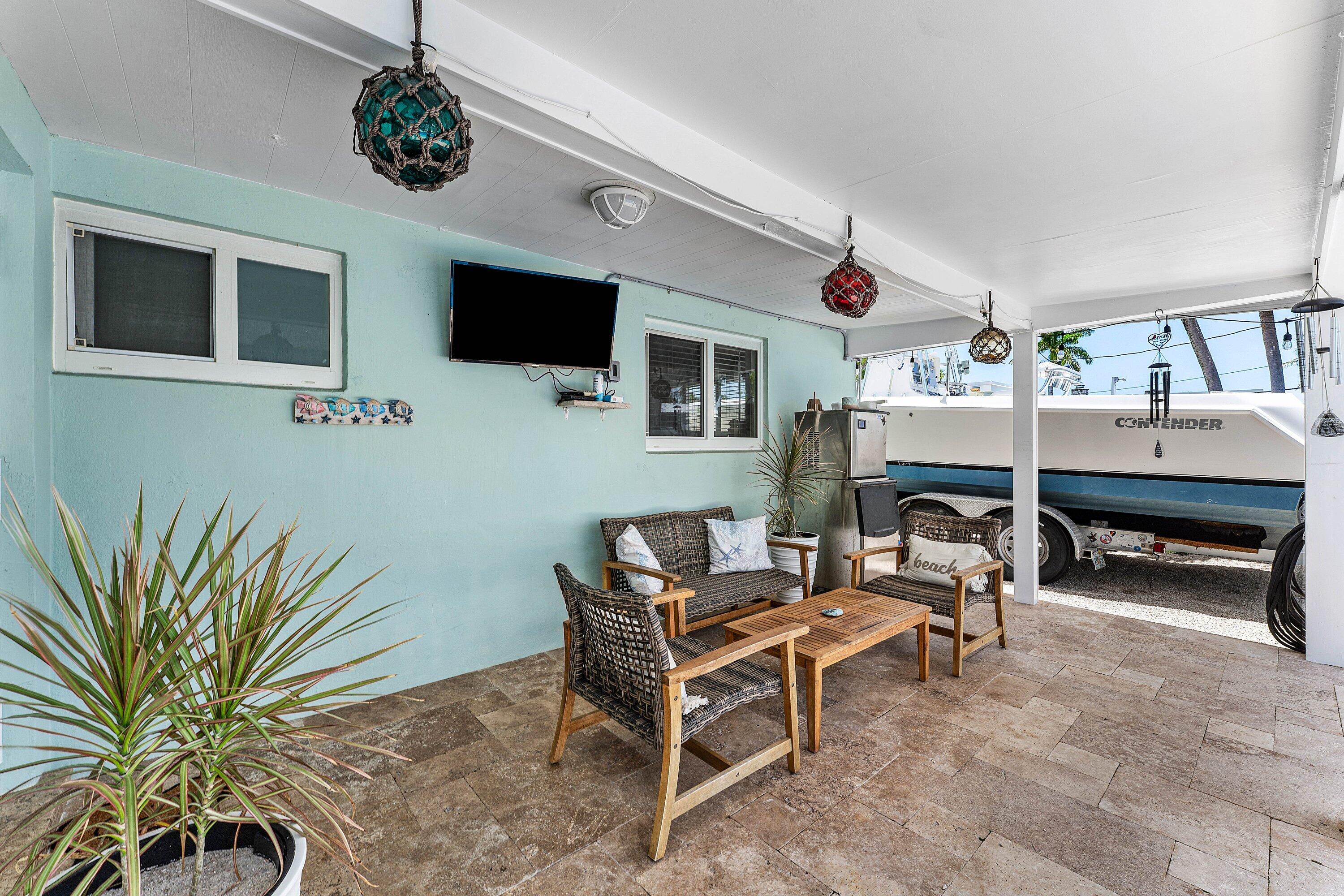 904 SE 15th, Deerfield Beach FL 33441