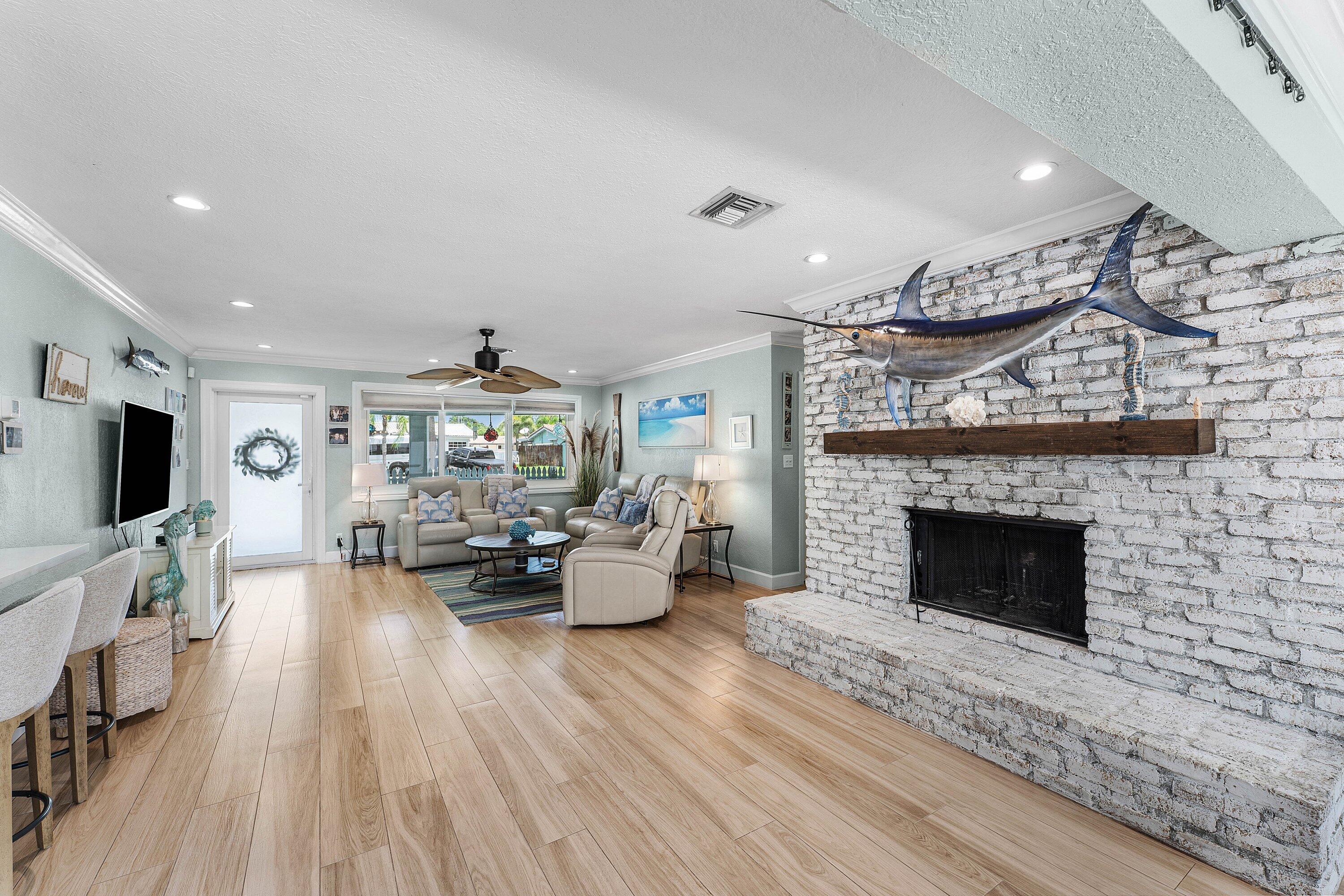 904 SE 15th, Deerfield Beach FL 33441