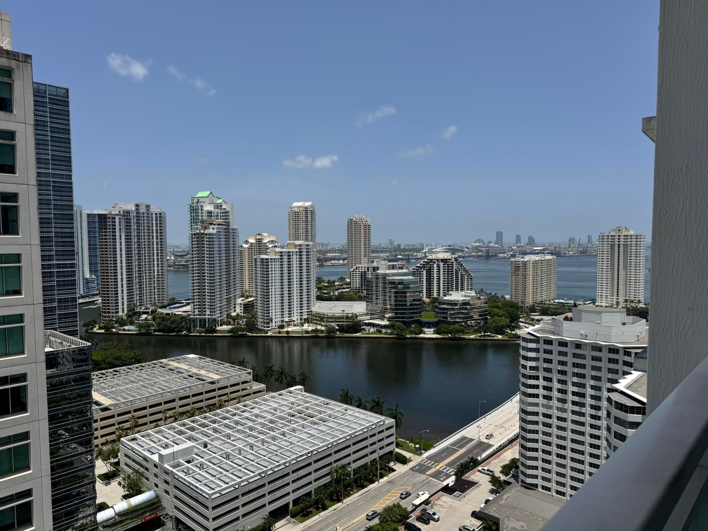 950 BRICKELL BAY #2802, Miami FL 33131