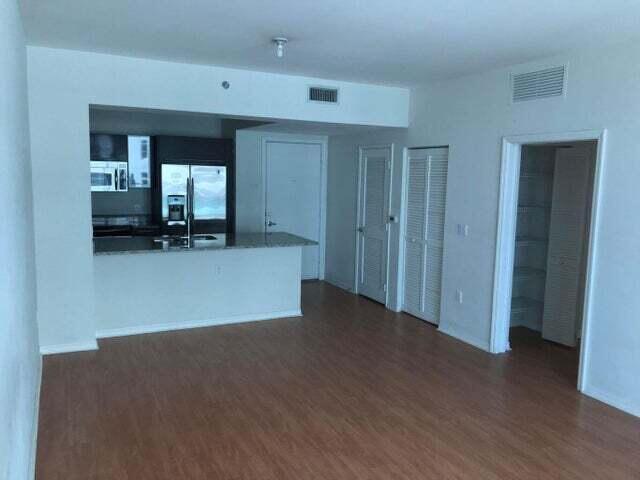 950 BRICKELL BAY #2802, Miami FL 33131