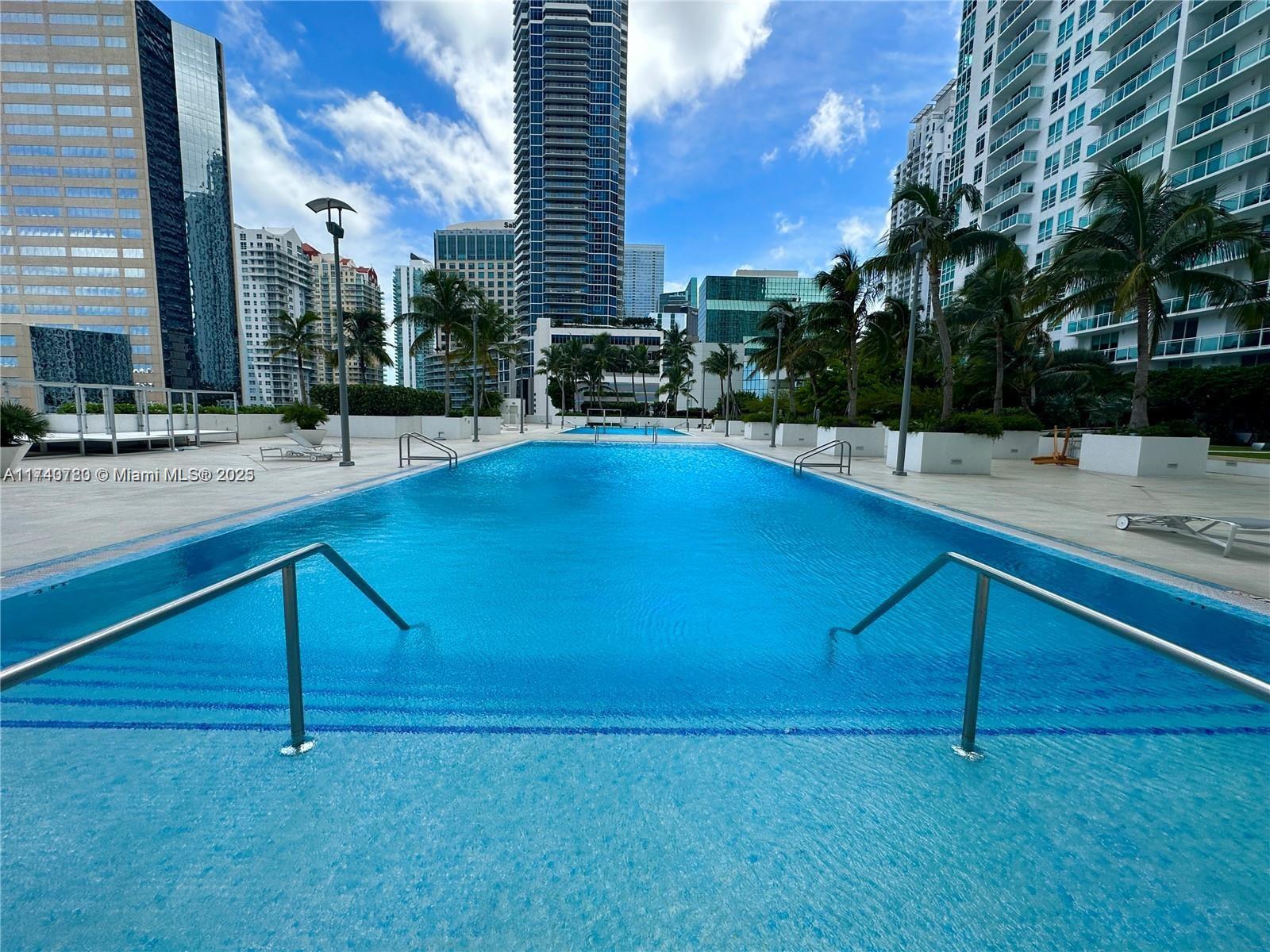 950 BRICKELL BAY #2802, Miami FL 33131