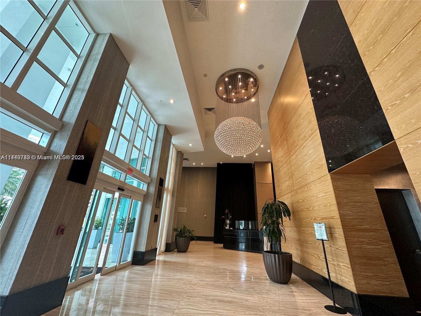 950 BRICKELL BAY #2802, Miami FL 33131
