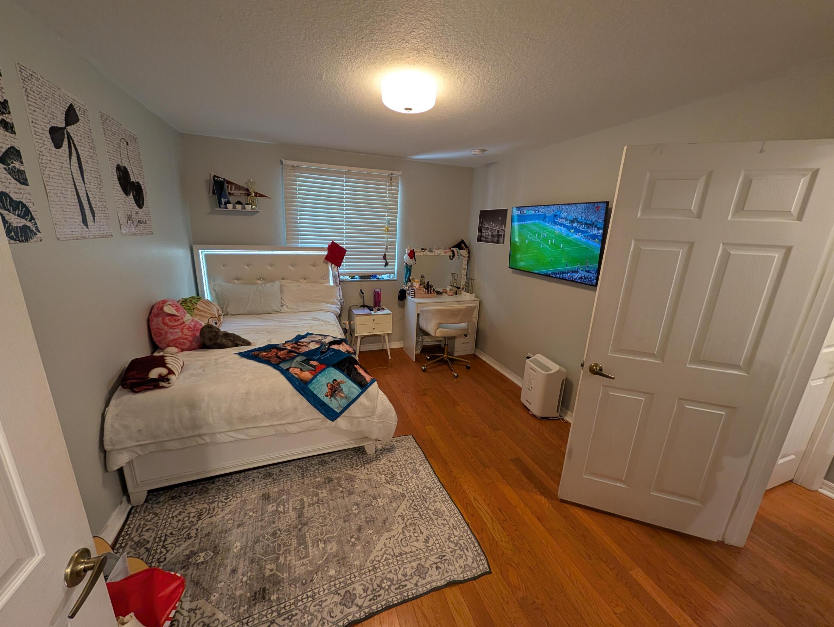 238 SE 2nd, Hallandale Beach FL 33009