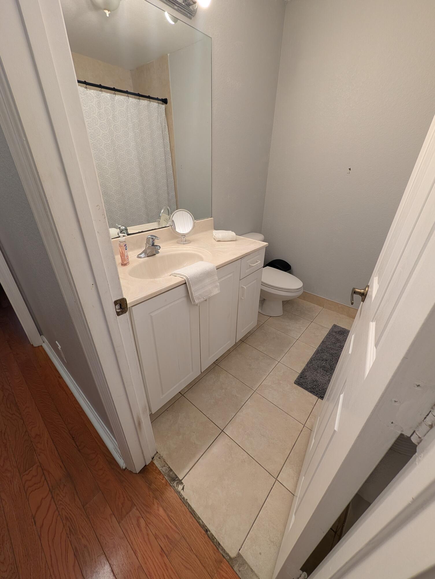 238 SE 2nd, Hallandale Beach FL 33009