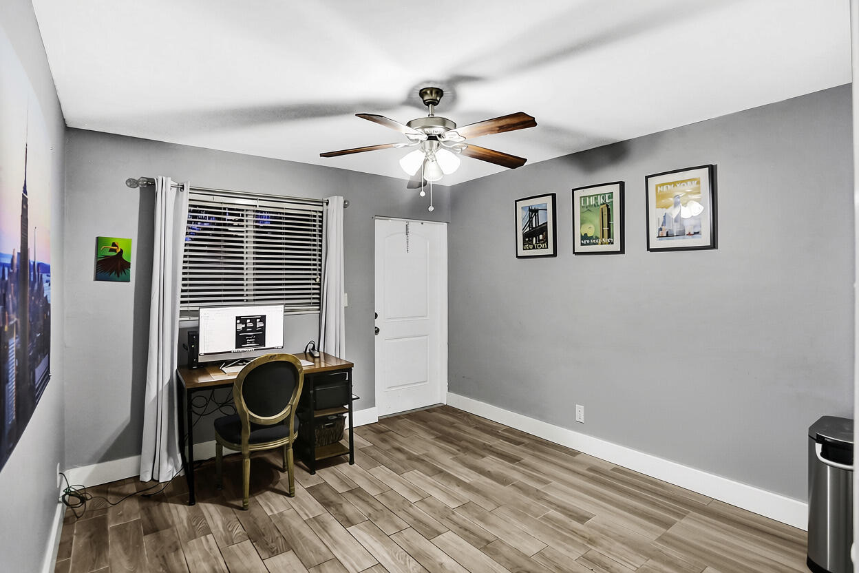 600 NE 7TH #8, Fort Lauderdale FL 33304