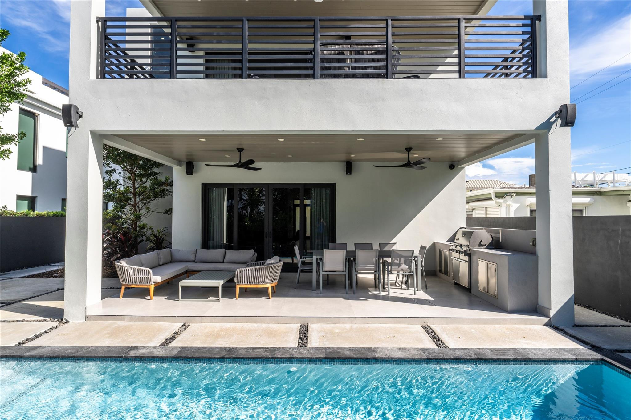 3320 NE 17TH, Fort Lauderdale FL 33305
