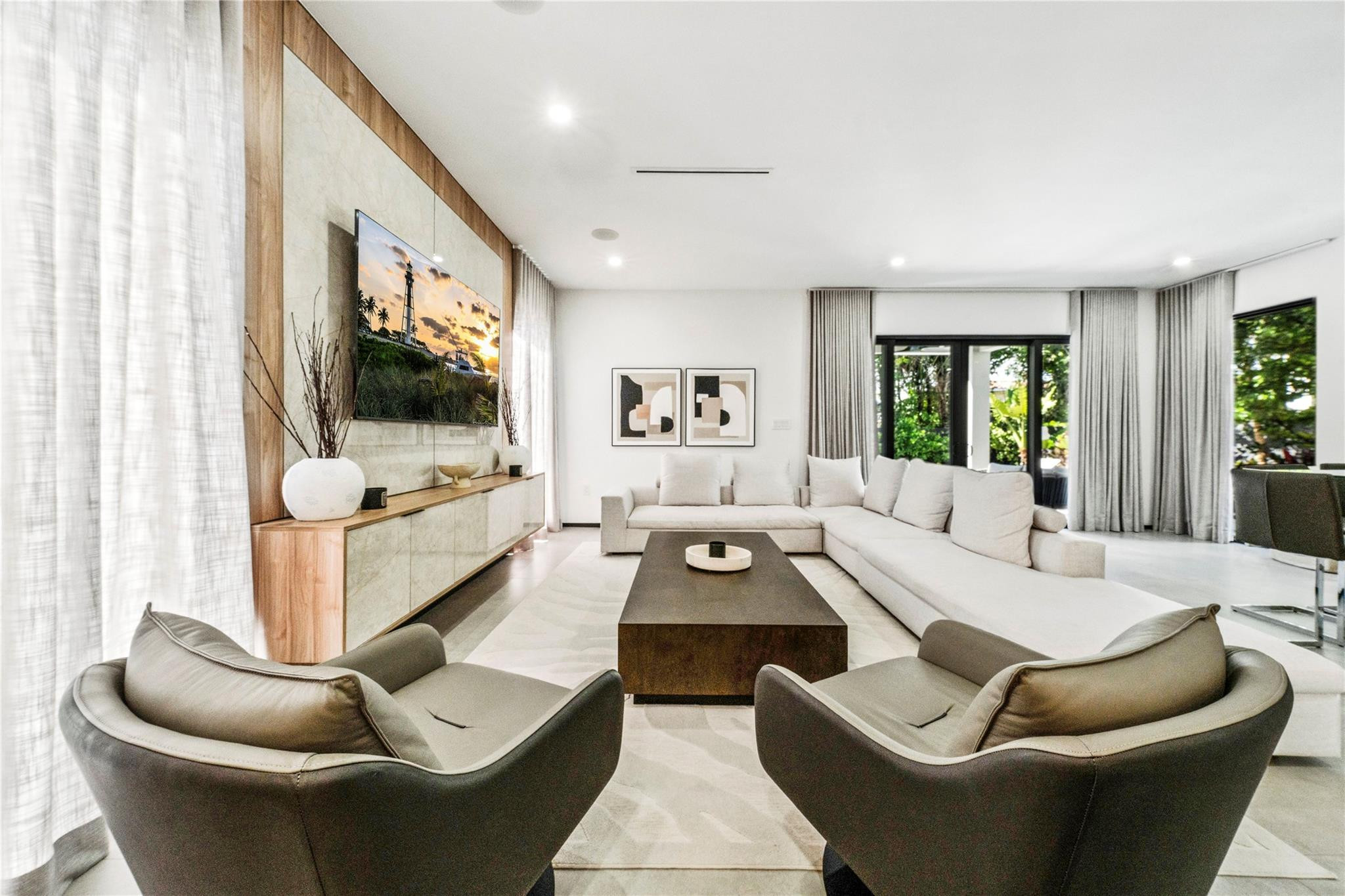 3320 NE 17TH, Fort Lauderdale FL 33305