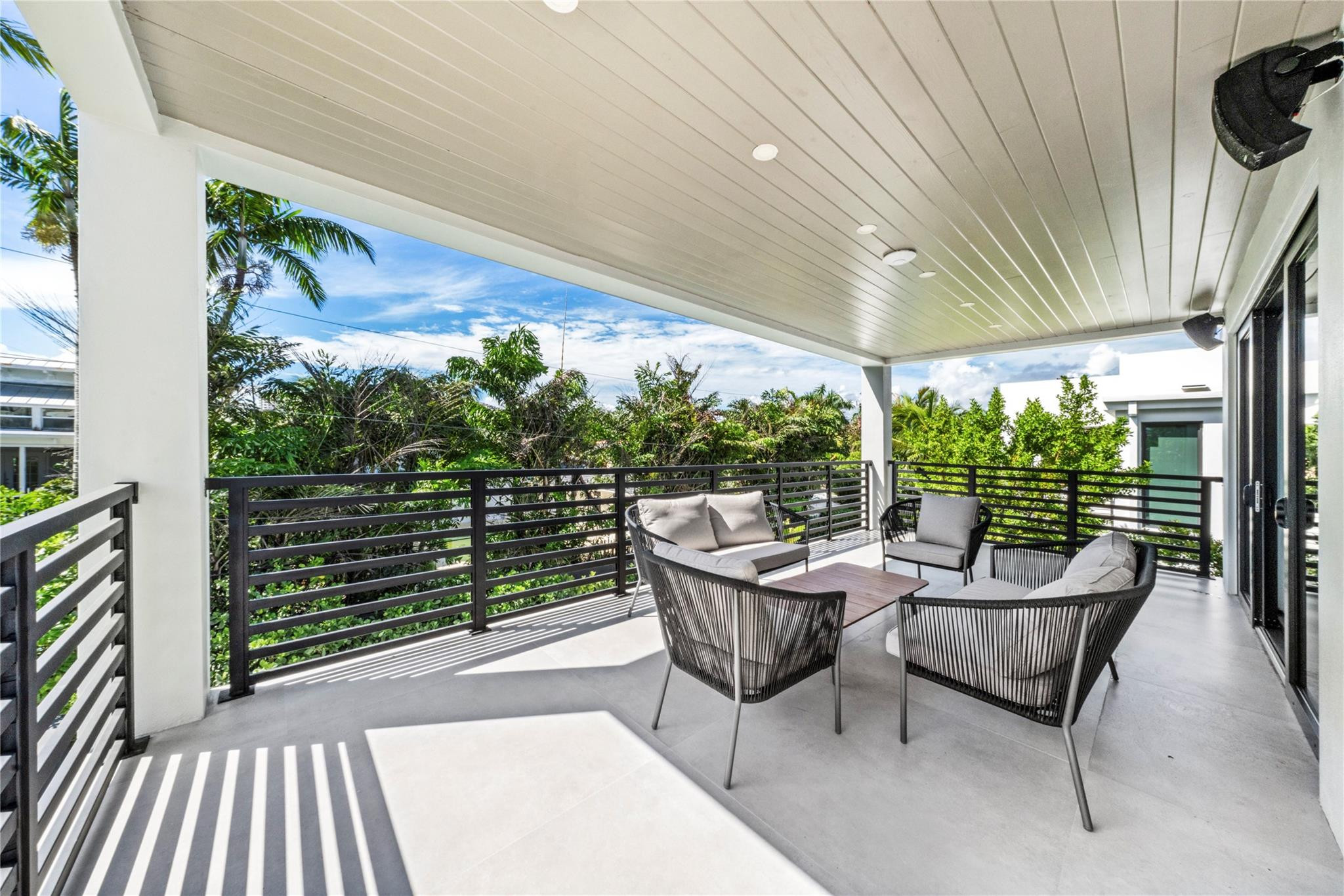3320 NE 17TH, Fort Lauderdale FL 33305