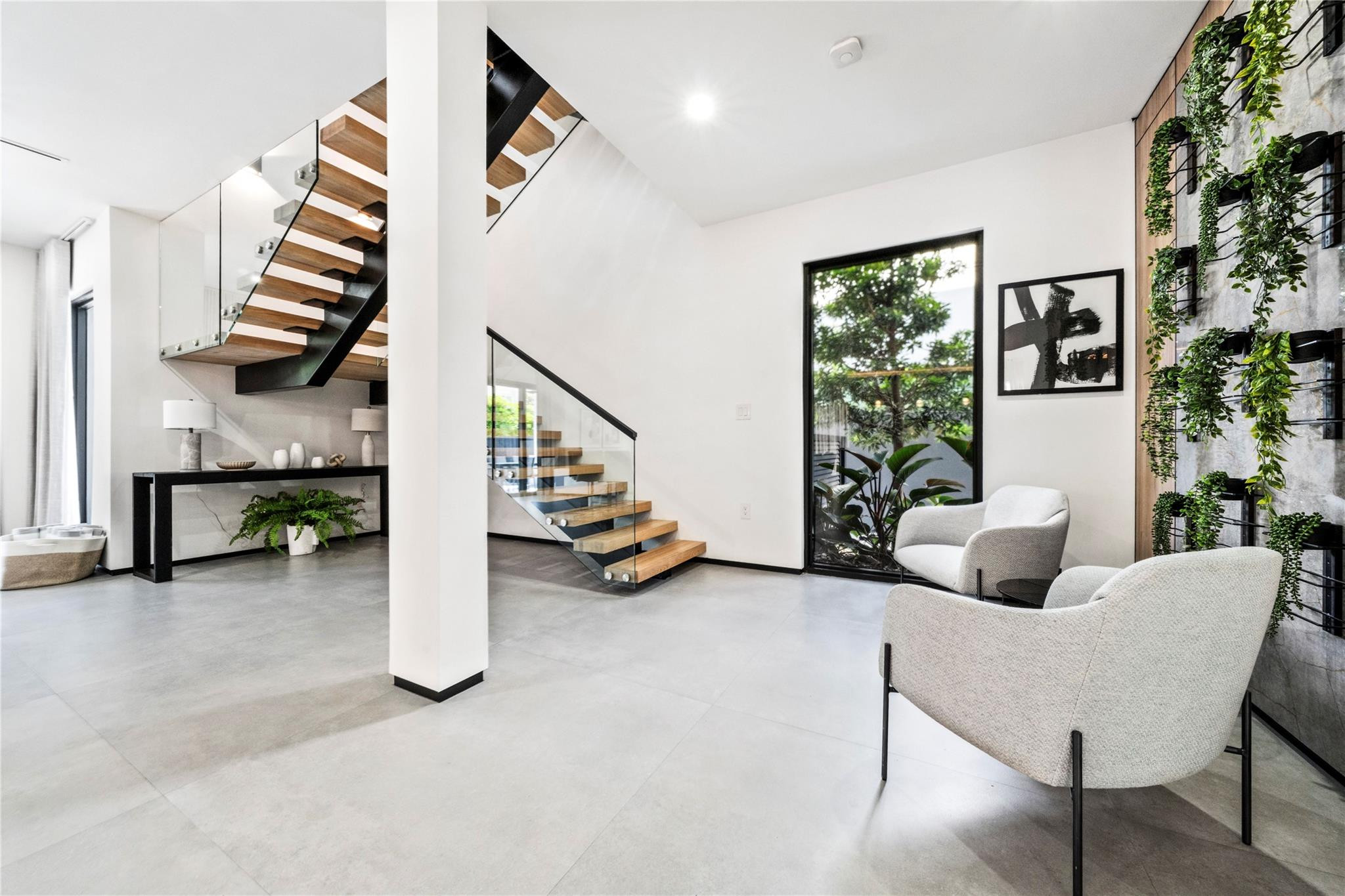 3320 NE 17TH, Fort Lauderdale FL 33305