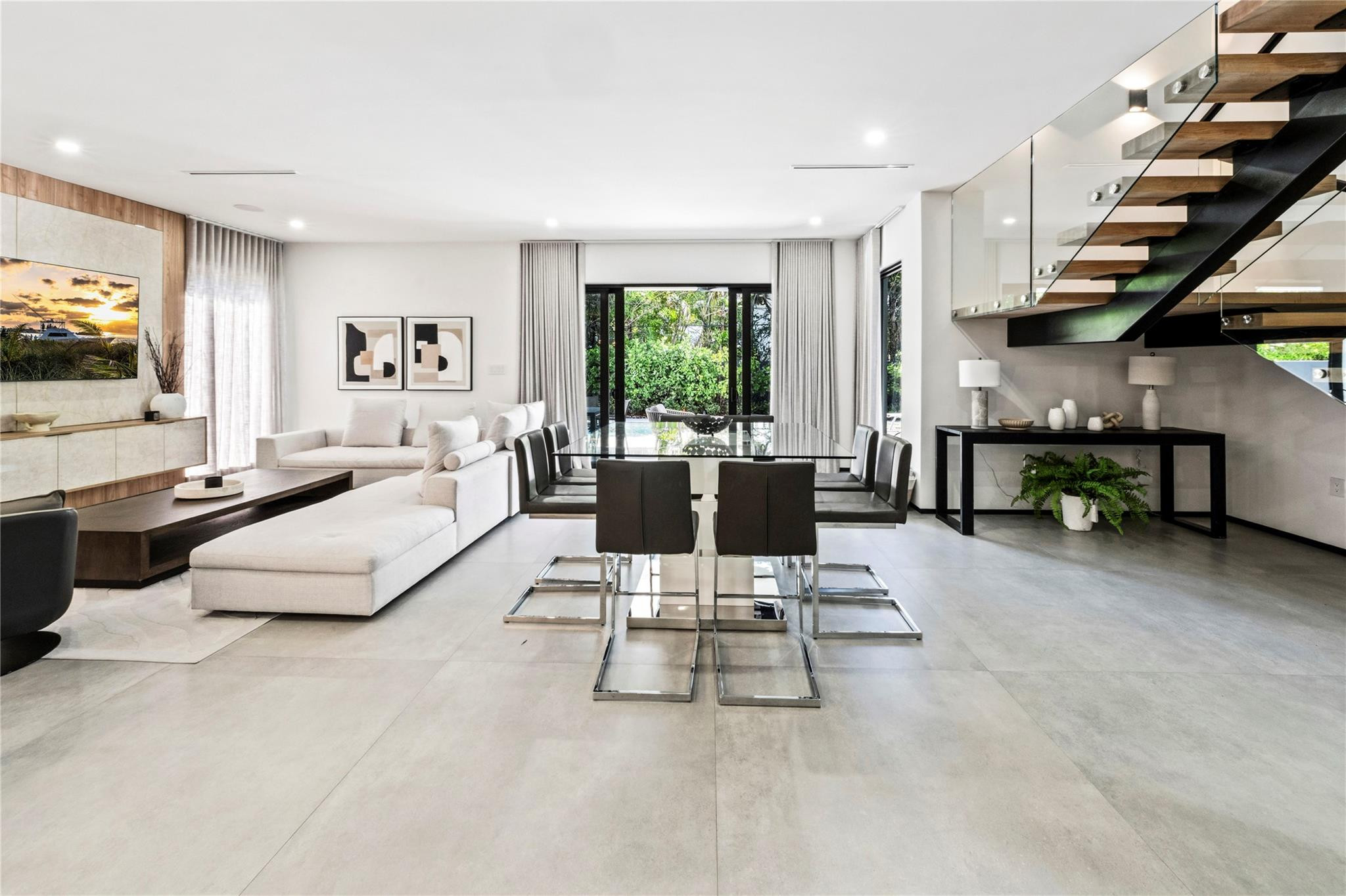 3320 NE 17TH, Fort Lauderdale FL 33305
