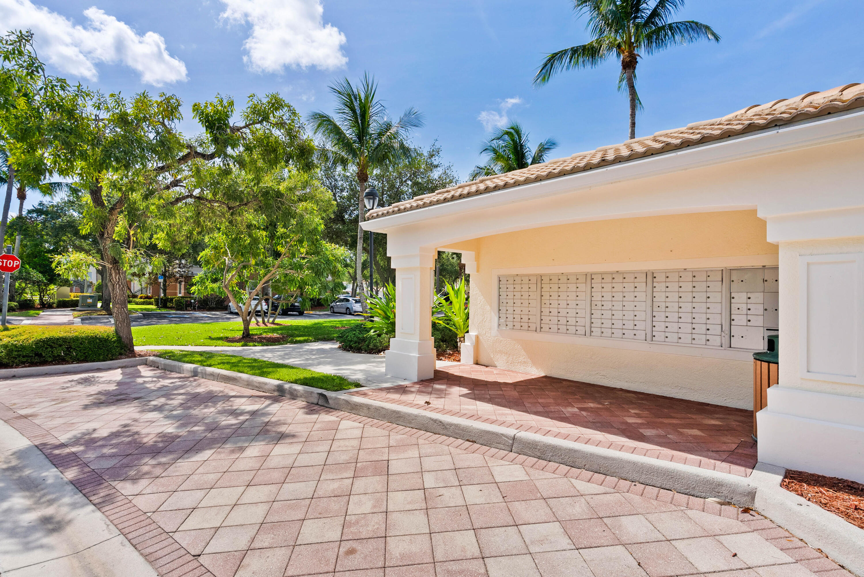 3303 Myrtlewood, Palm Beach Gardens FL 33418