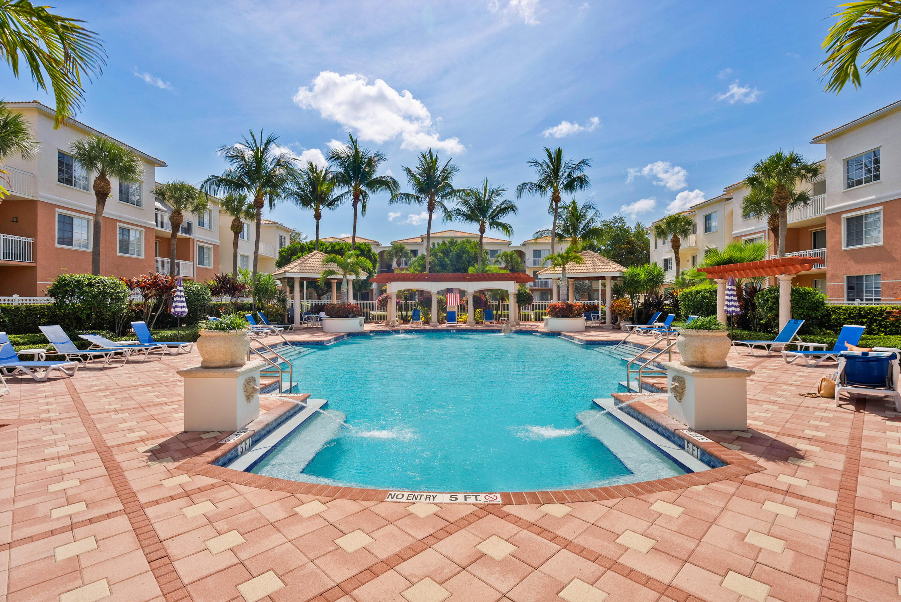 3303 Myrtlewood, Palm Beach Gardens FL 33418
