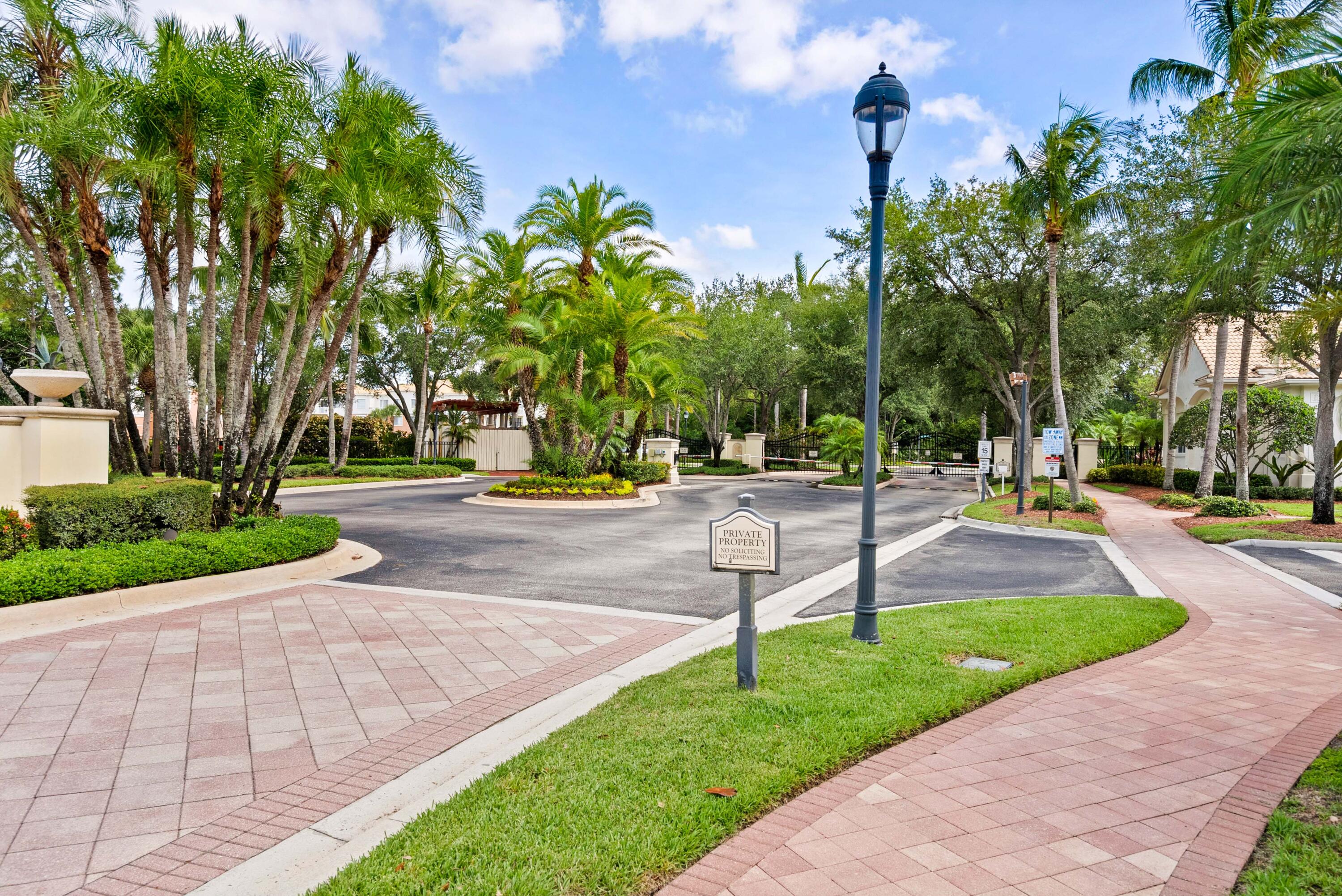 3303 Myrtlewood, Palm Beach Gardens FL 33418