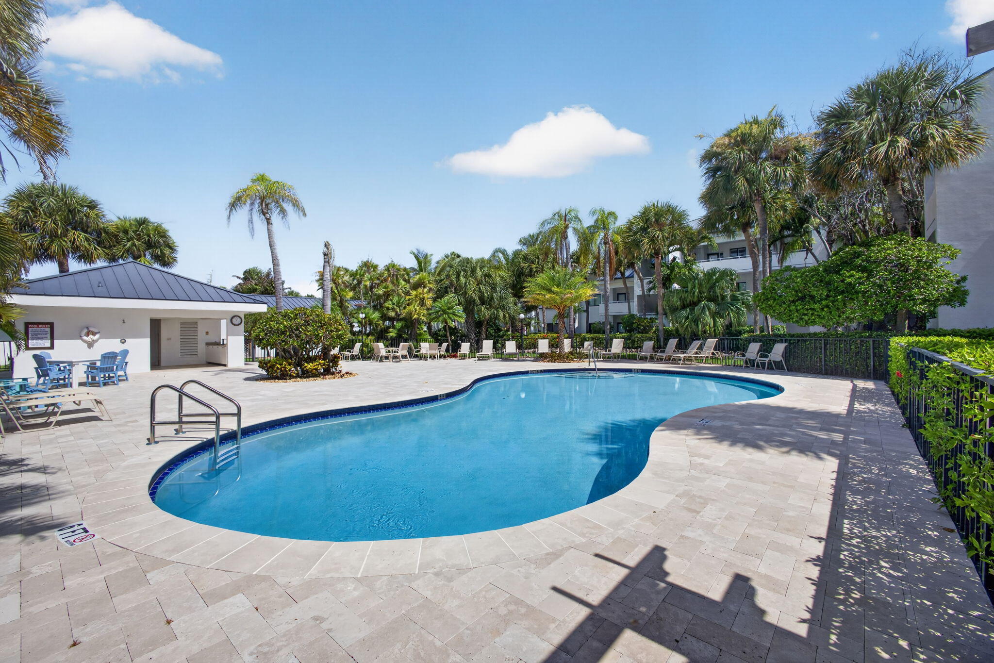 200 Waterway #206, Tequesta FL 33469