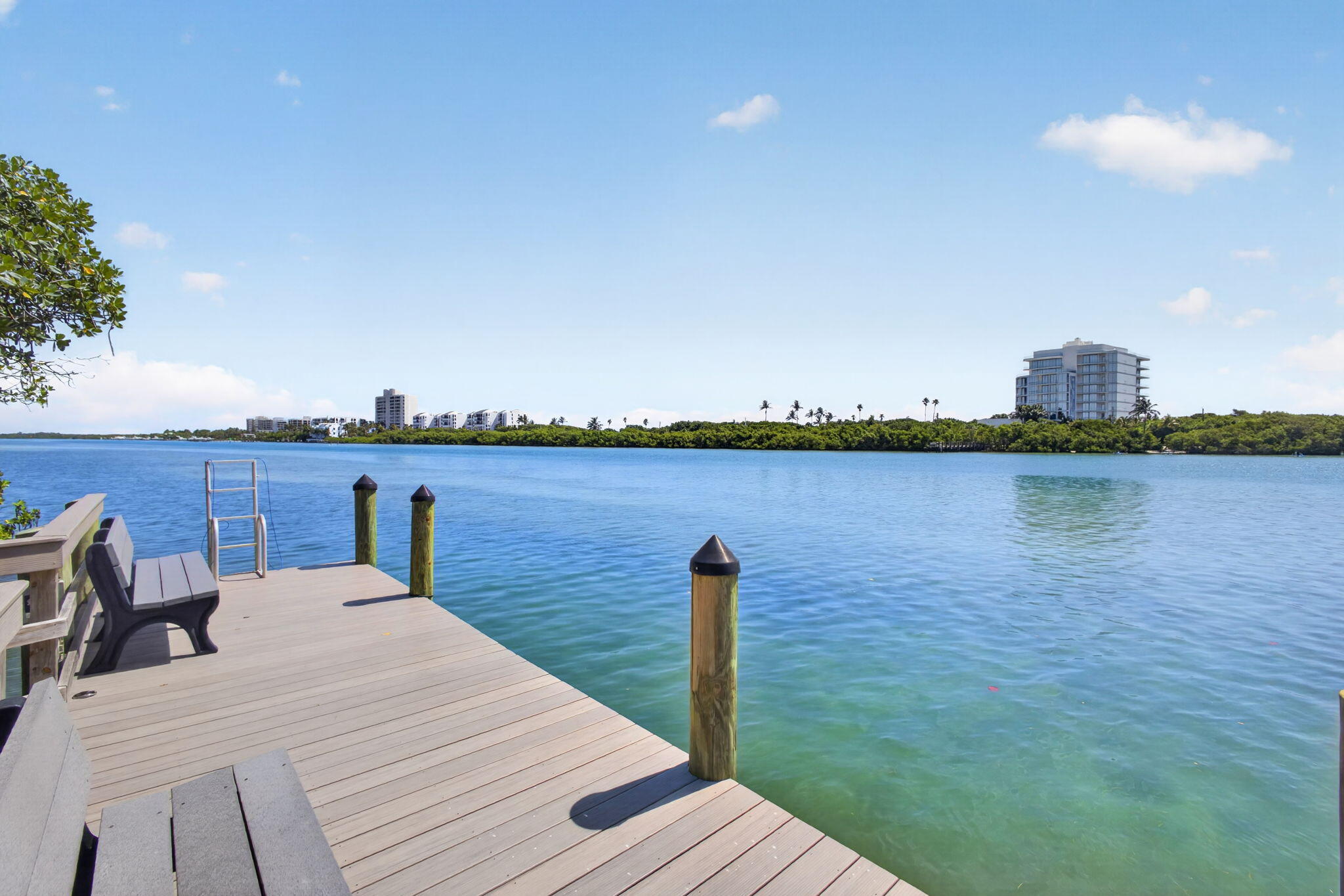 200 Waterway #206, Tequesta FL 33469