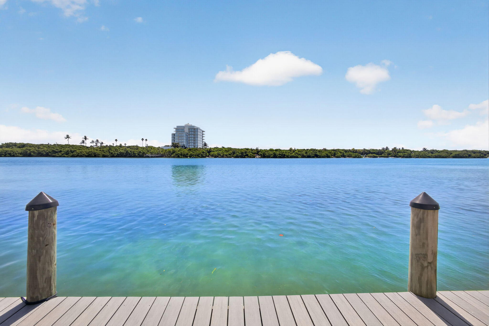 200 Waterway #206, Tequesta FL 33469