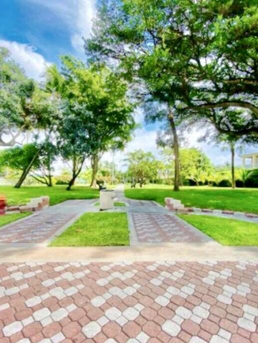 33 S OCEAN #501, Palm Beach Shores FL 33404