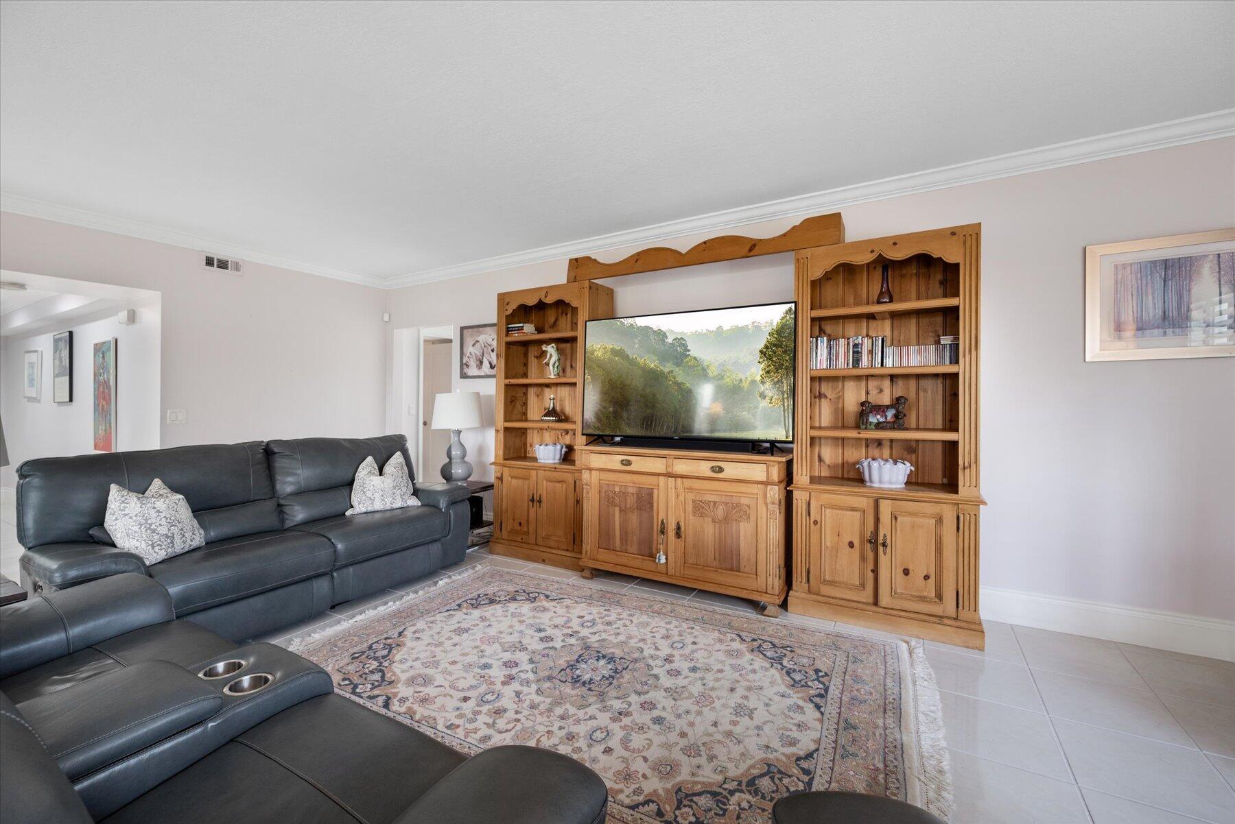 13400 POLO #102, Wellington FL 33414