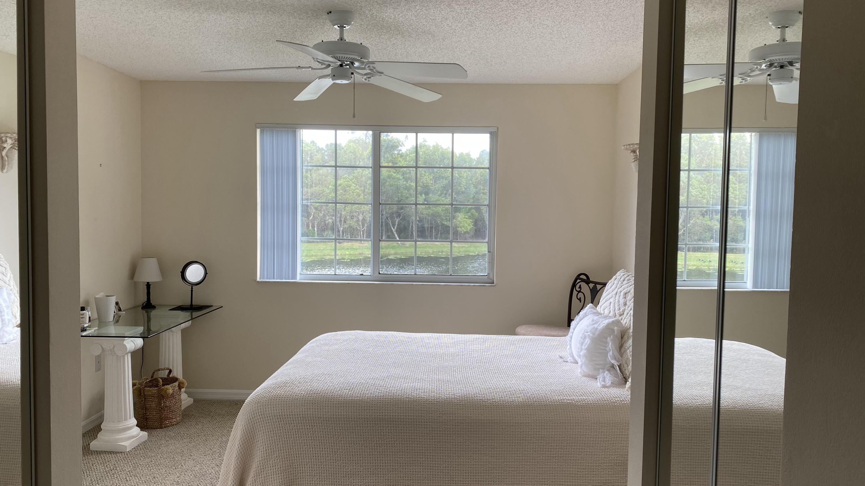 100 Crestwood #103, Royal Palm Beach FL 33411