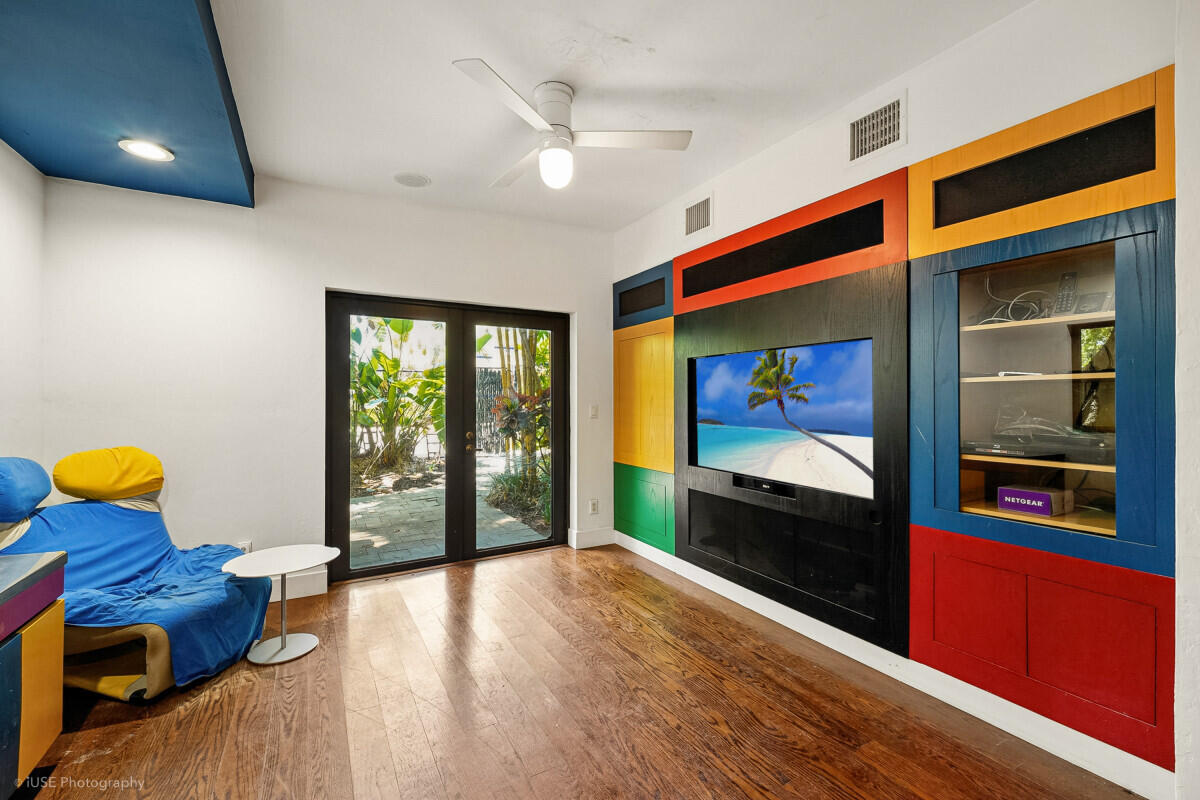 1343 Ponce De Leon, Fort Lauderdale FL 33316