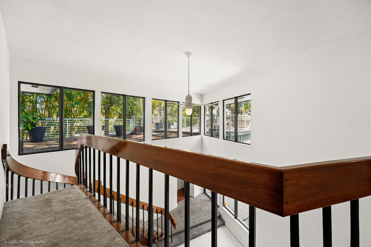1343 Ponce De Leon, Fort Lauderdale FL 33316