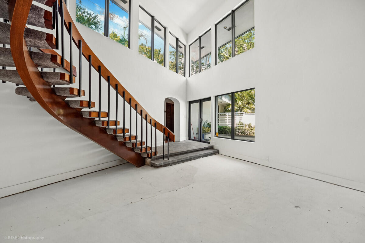 1343 Ponce De Leon, Fort Lauderdale FL 33316