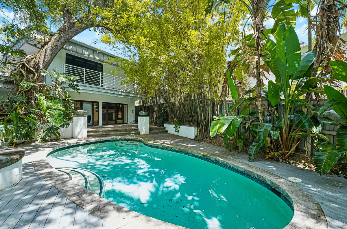 1343 Ponce De Leon, Fort Lauderdale FL 33316