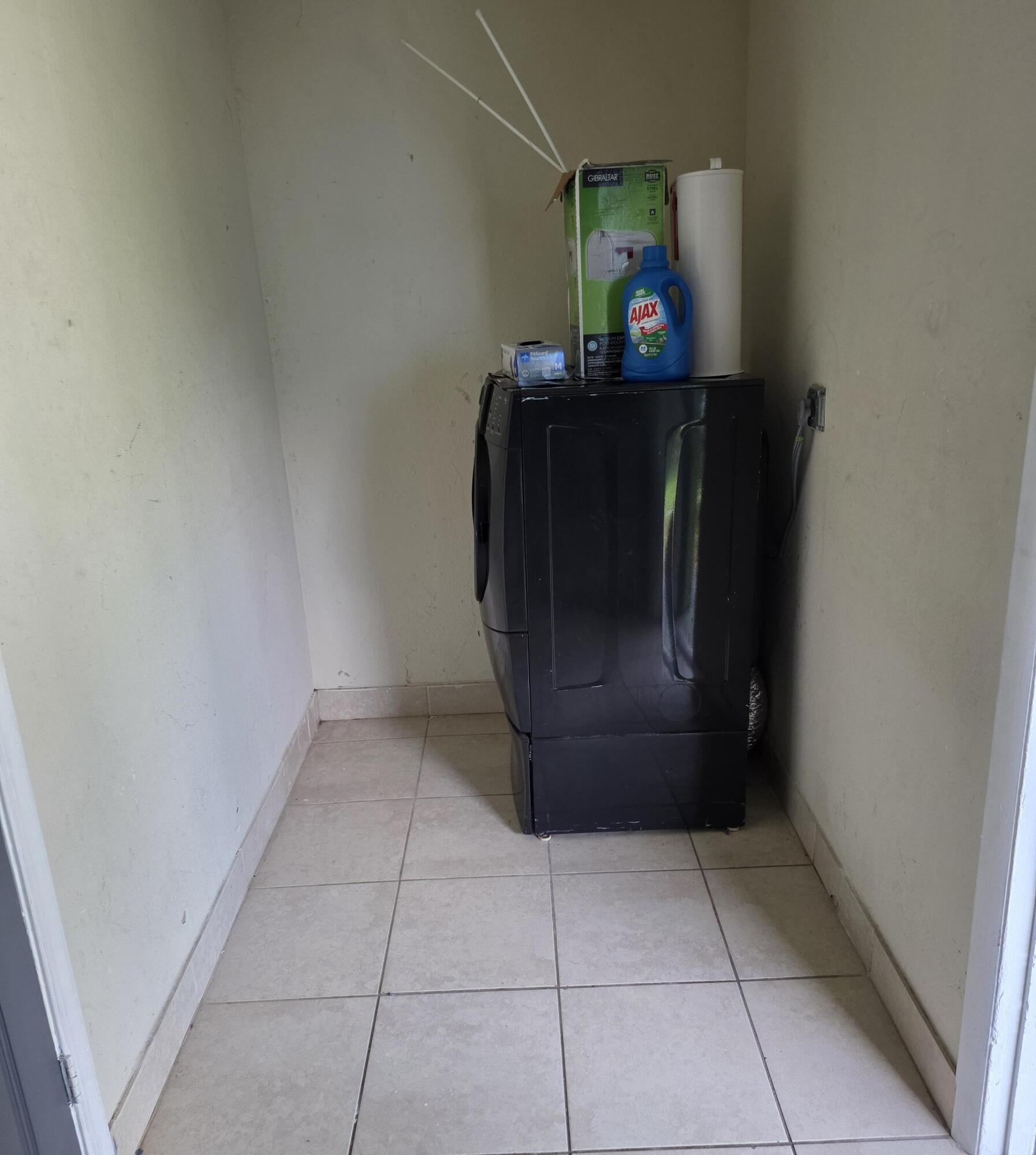 313 SW 80TH, North Lauderdale FL 33068