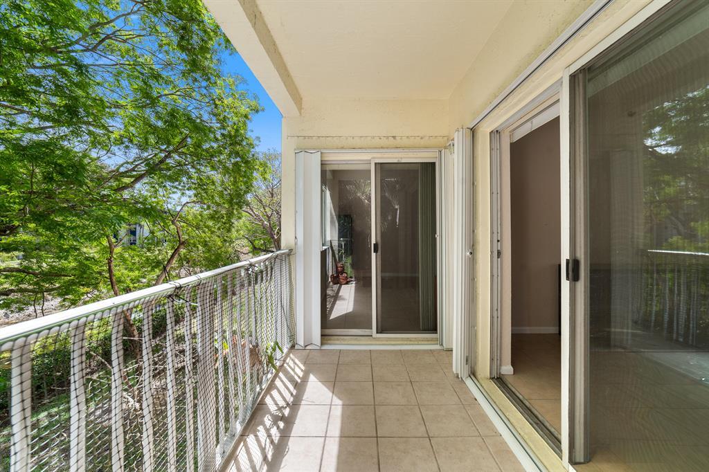 2901 RIVERSIDE #201, Coral Springs FL 33065