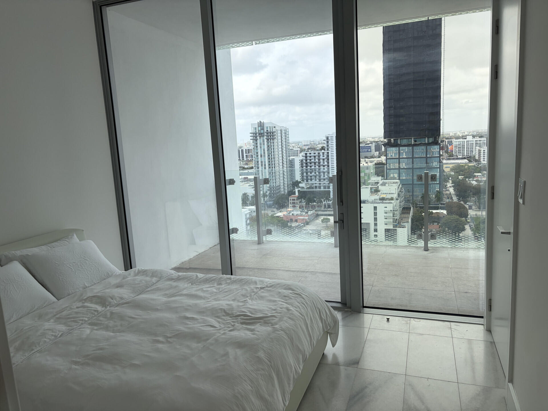 700 NE 26th #2006, Miami FL 33137