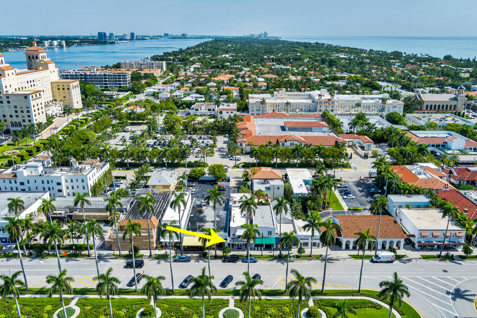 255 Royal Poinciana, Palm Beach FL 33480