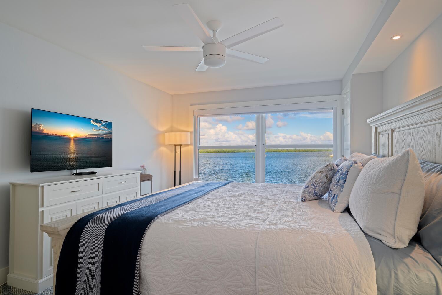 52 Yacht Club #309, North Palm Beach FL 33408