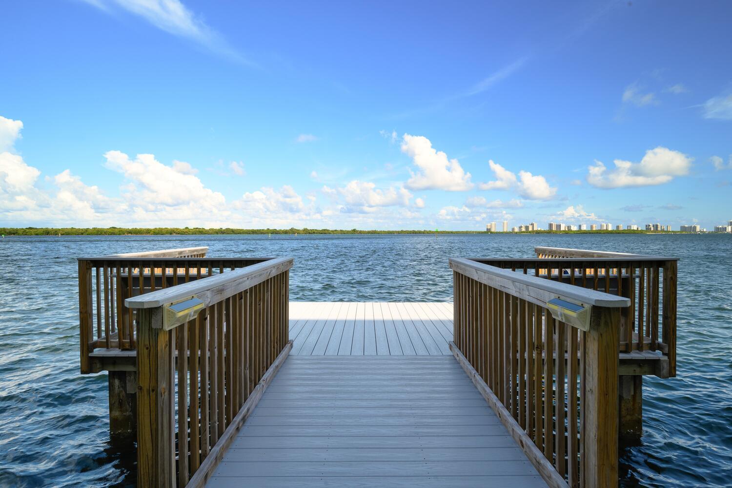 52 Yacht Club #309, North Palm Beach FL 33408