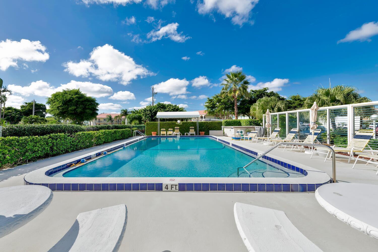 52 Yacht Club #309, North Palm Beach FL 33408