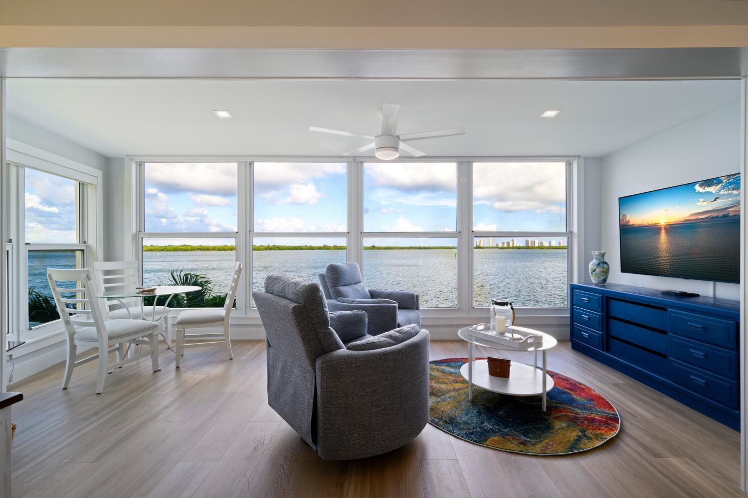 52 Yacht Club #309, North Palm Beach FL 33408