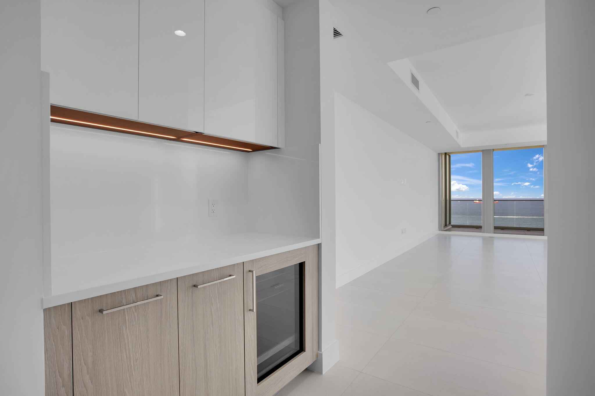 153 N Seabreeze Blvd #1602, Fort Lauderdale FL 33304