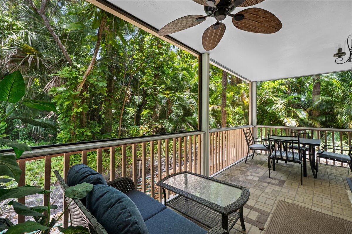 221 Brackenwood, Palm Beach Gardens FL 33418