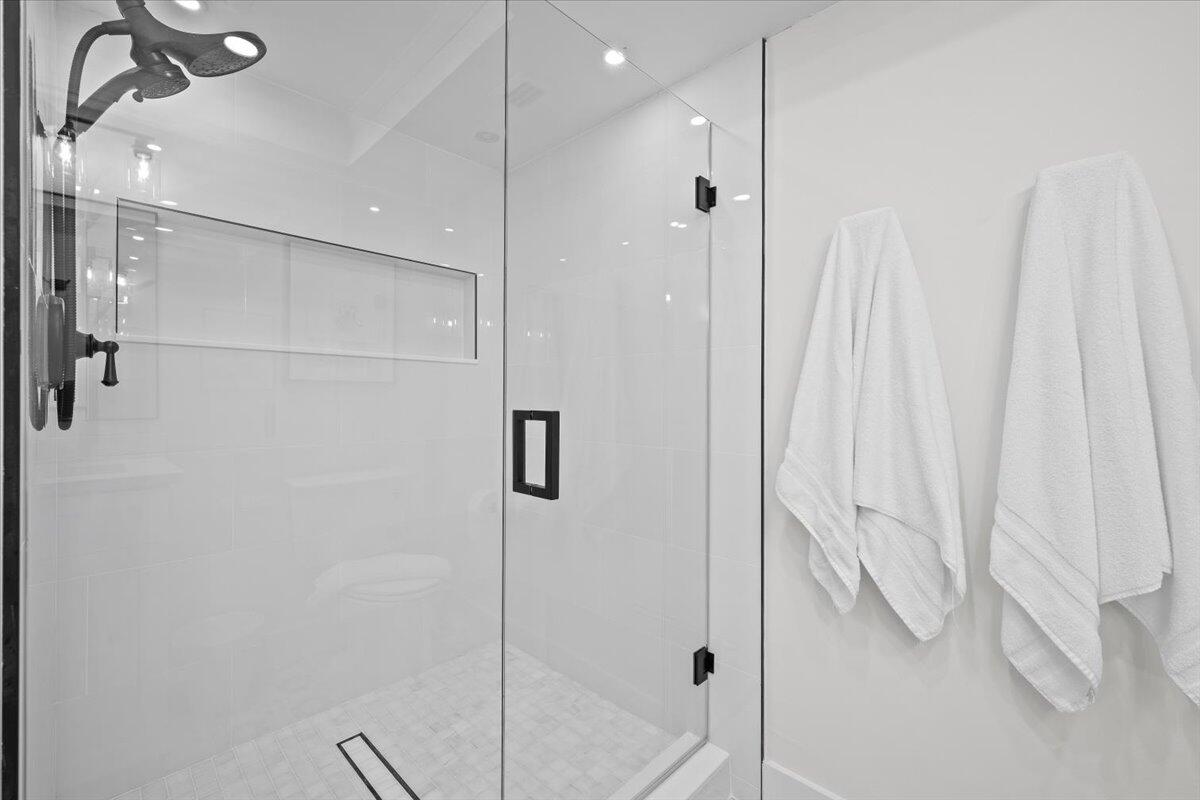 221 Brackenwood, Palm Beach Gardens FL 33418