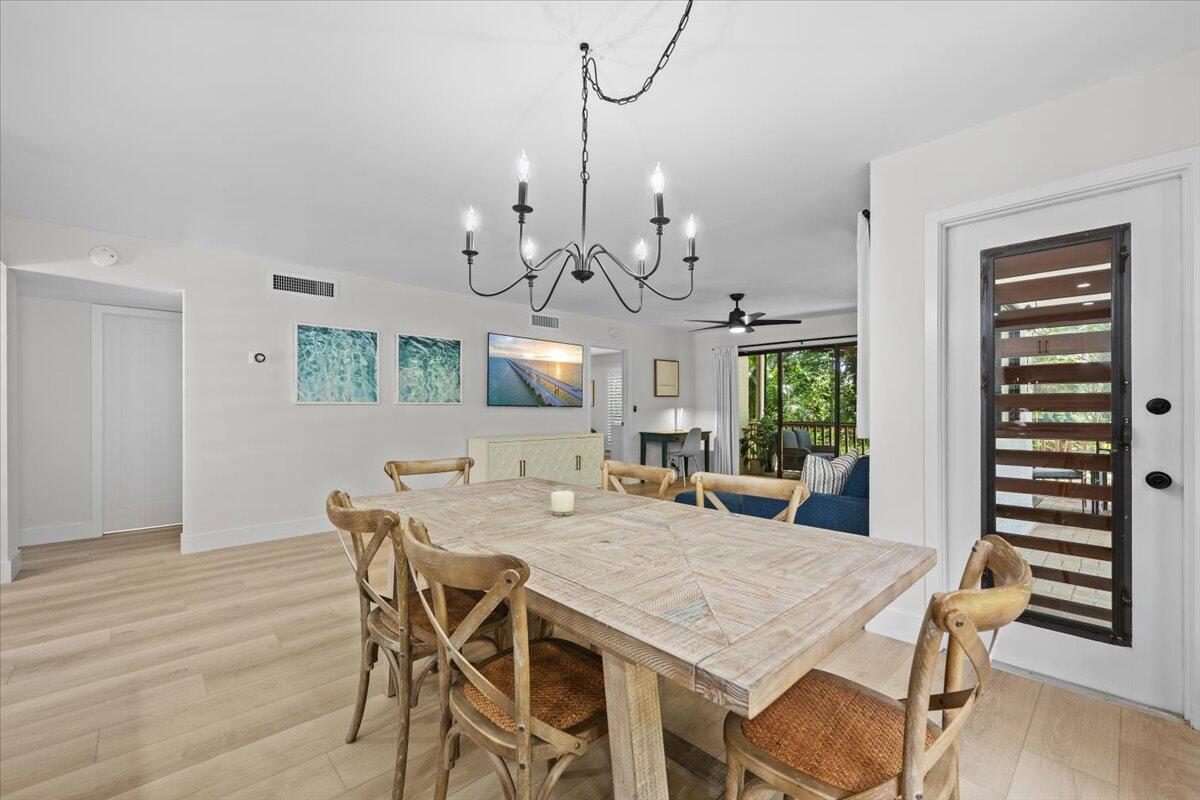 221 Brackenwood, Palm Beach Gardens FL 33418