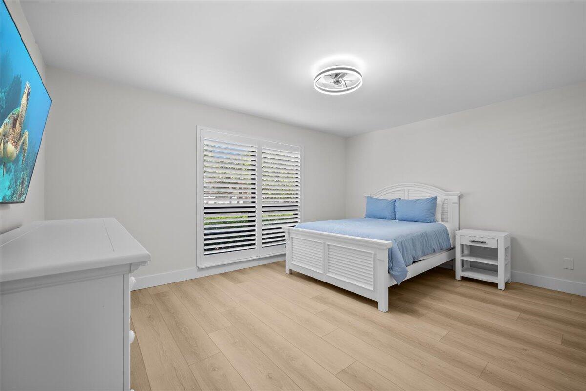 221 Brackenwood, Palm Beach Gardens FL 33418
