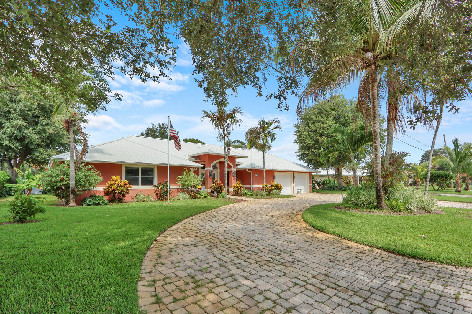 249 FAIRWAY, Tequesta FL 33469