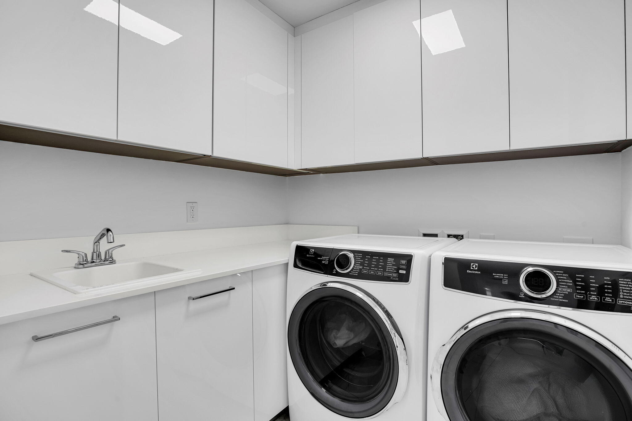 153 N Seabreeze #1601, Fort Lauderdale FL 33304