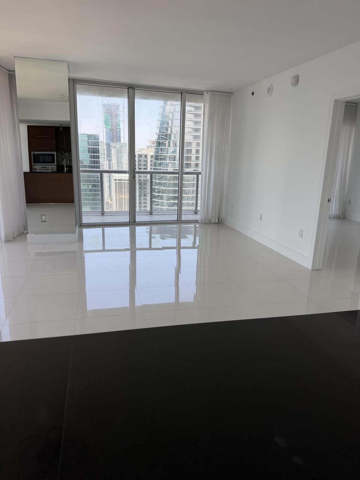 475 BRICKELL #4615, Miami FL 33131