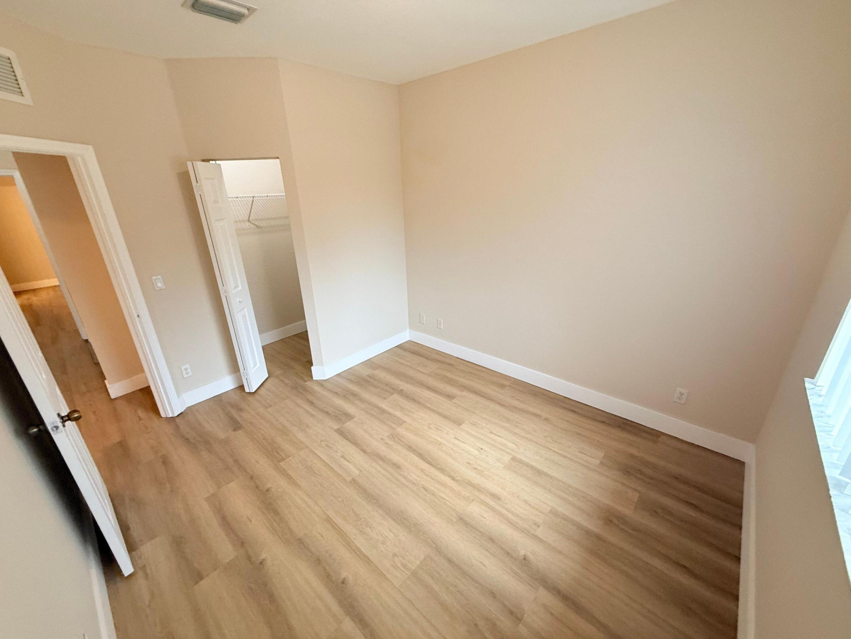 905 N SANTA CATALINA #905, North Lauderdale FL 33068