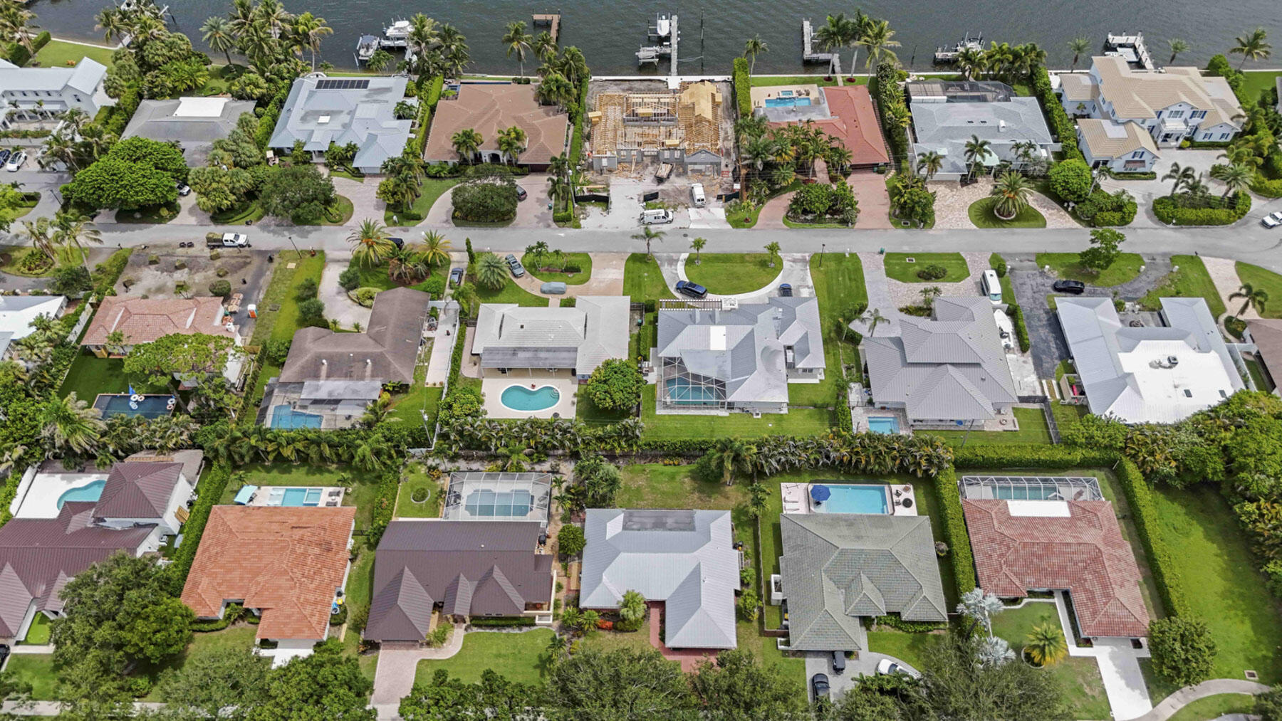 9746 SE Landing, Tequesta FL 33469