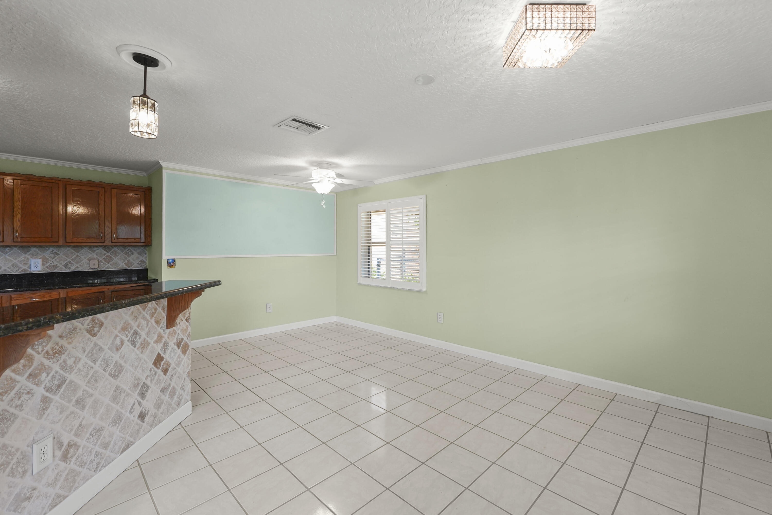 9746 SE Landing, Tequesta FL 33469