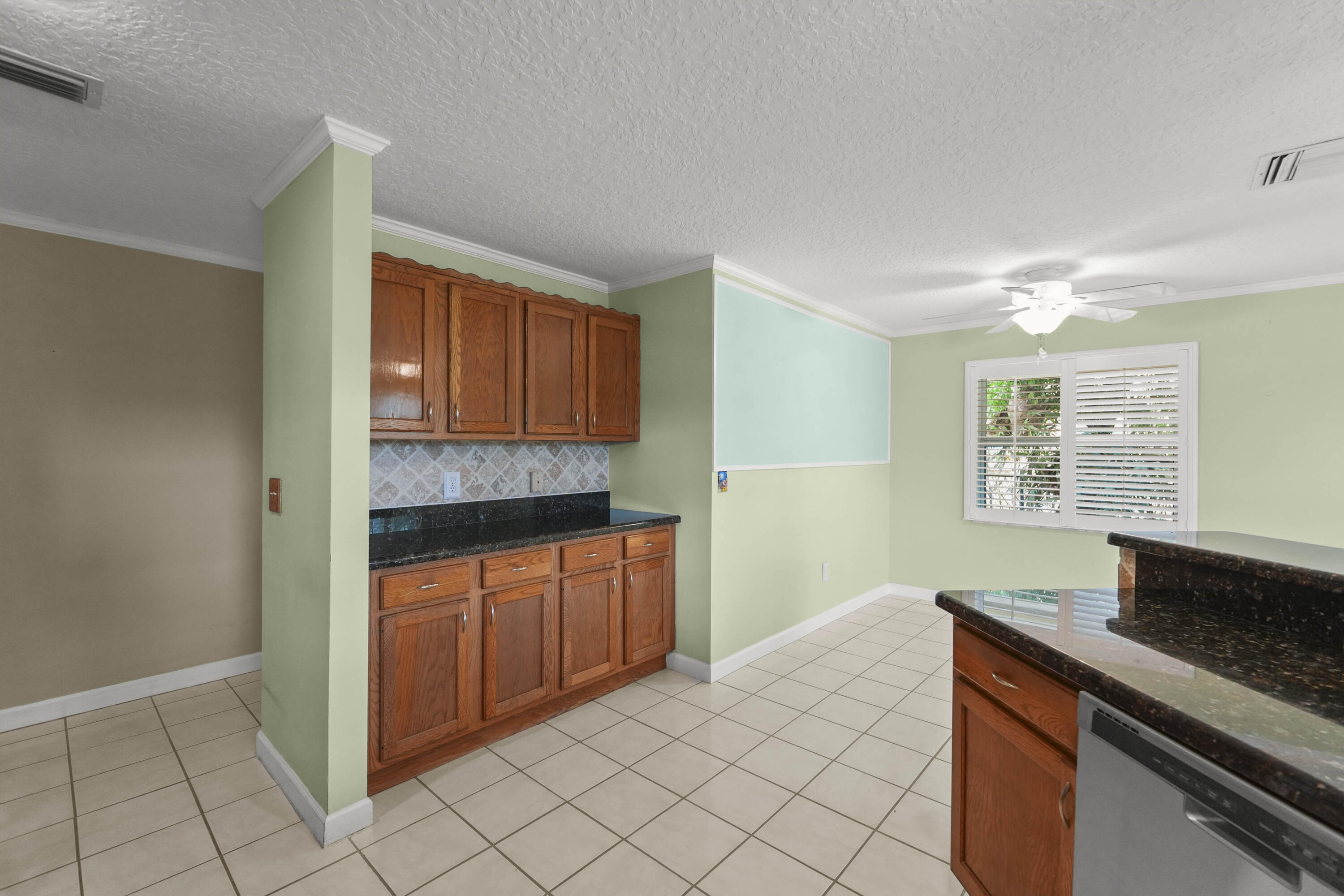 9746 SE Landing, Tequesta FL 33469