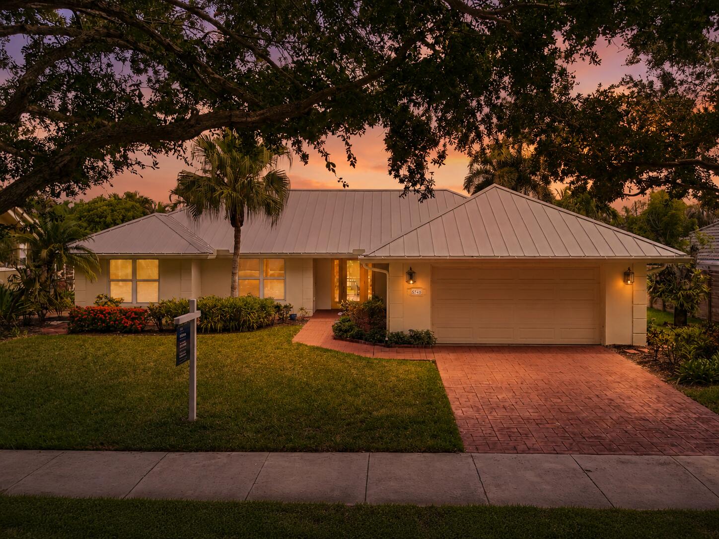 9746 SE Landing, Tequesta FL 33469