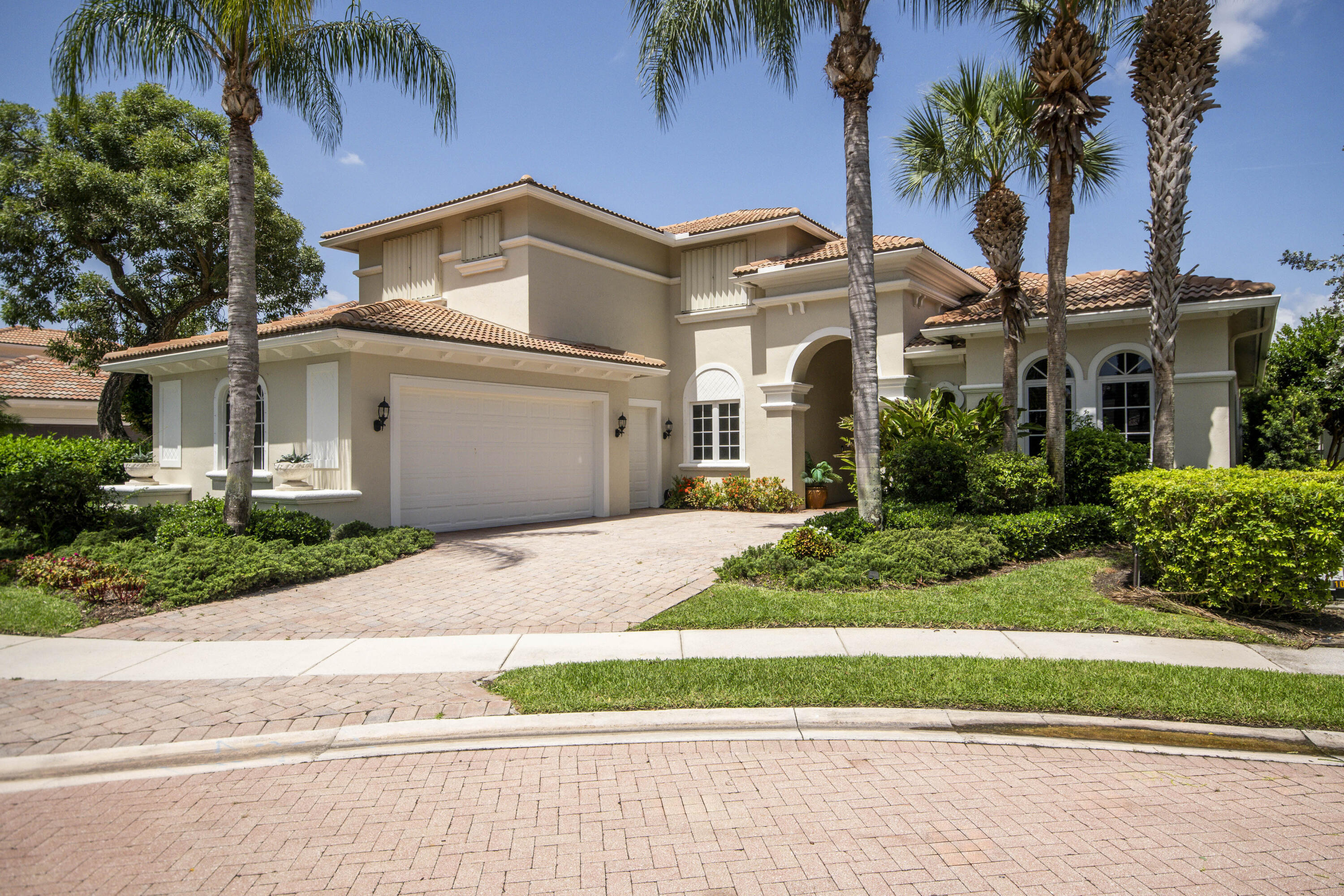 7049 Isla Vista, West Palm Beach FL 33412